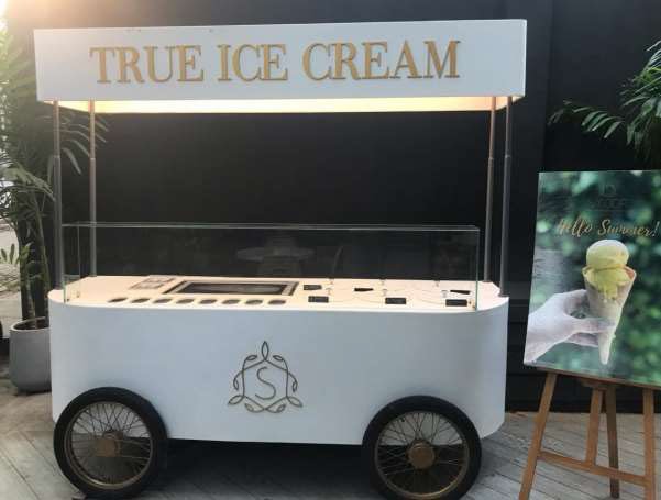ICE-CREAM-COUNTER-14
