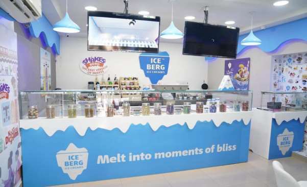 ICE-CREAM-COUNTER-15